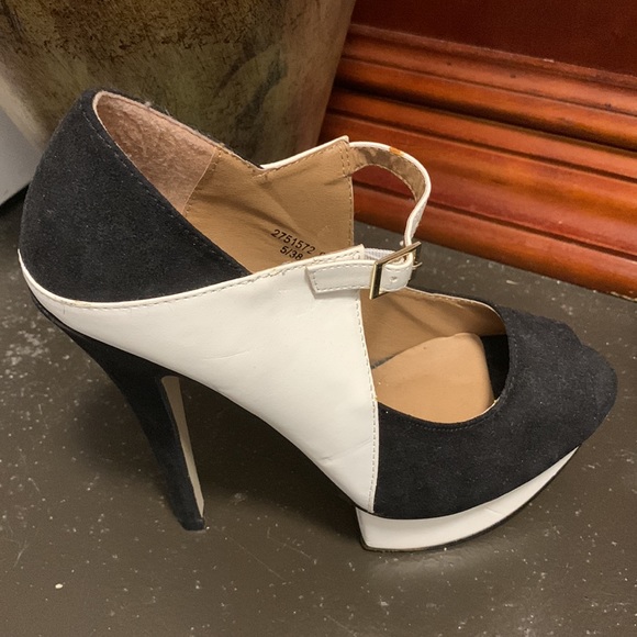 Platform high heels - Picture 2 of 6